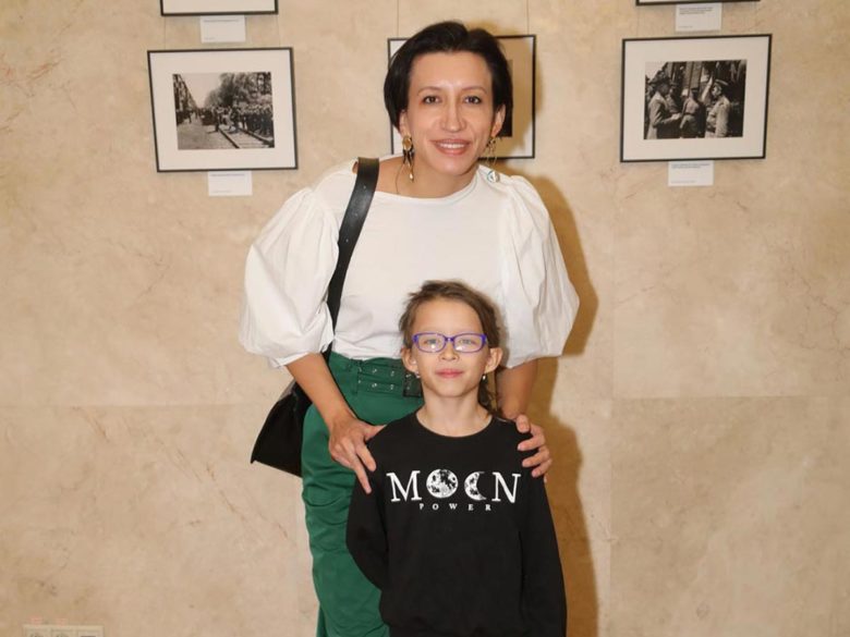 Елена лебенбаум воробей. Дочь елены воробей. София лебенбаум. Елена воробей дети. Елена дочкина.