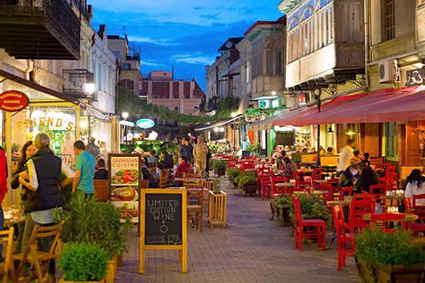 В центре Тбилиси уютно, вкусно, дешево, к тому же говорят по-русски
