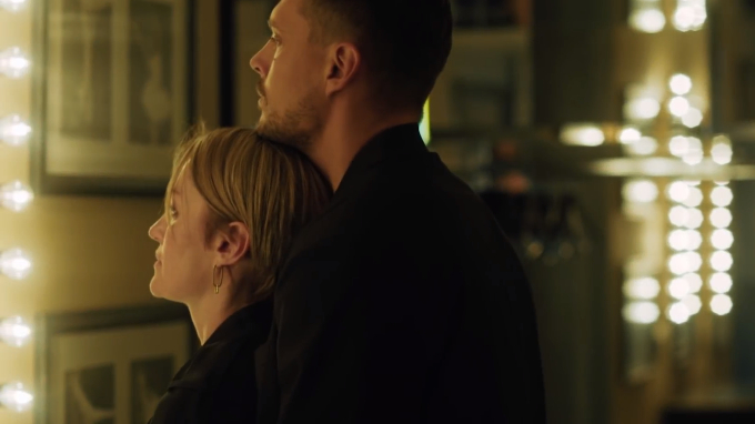 Топ-10 увлекательных сериалов, которые отвлекут от тревожных новостей