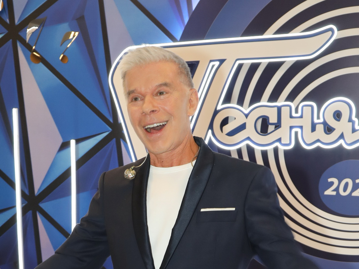 «Платье, золото, бриллианты»: снятый с молодой женщиной Газманов раскрыл секреты обольщения