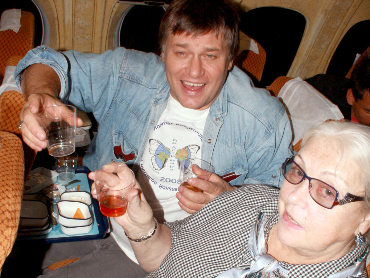 Александр и Лидия Николаевна любили вместе выпить - и не только