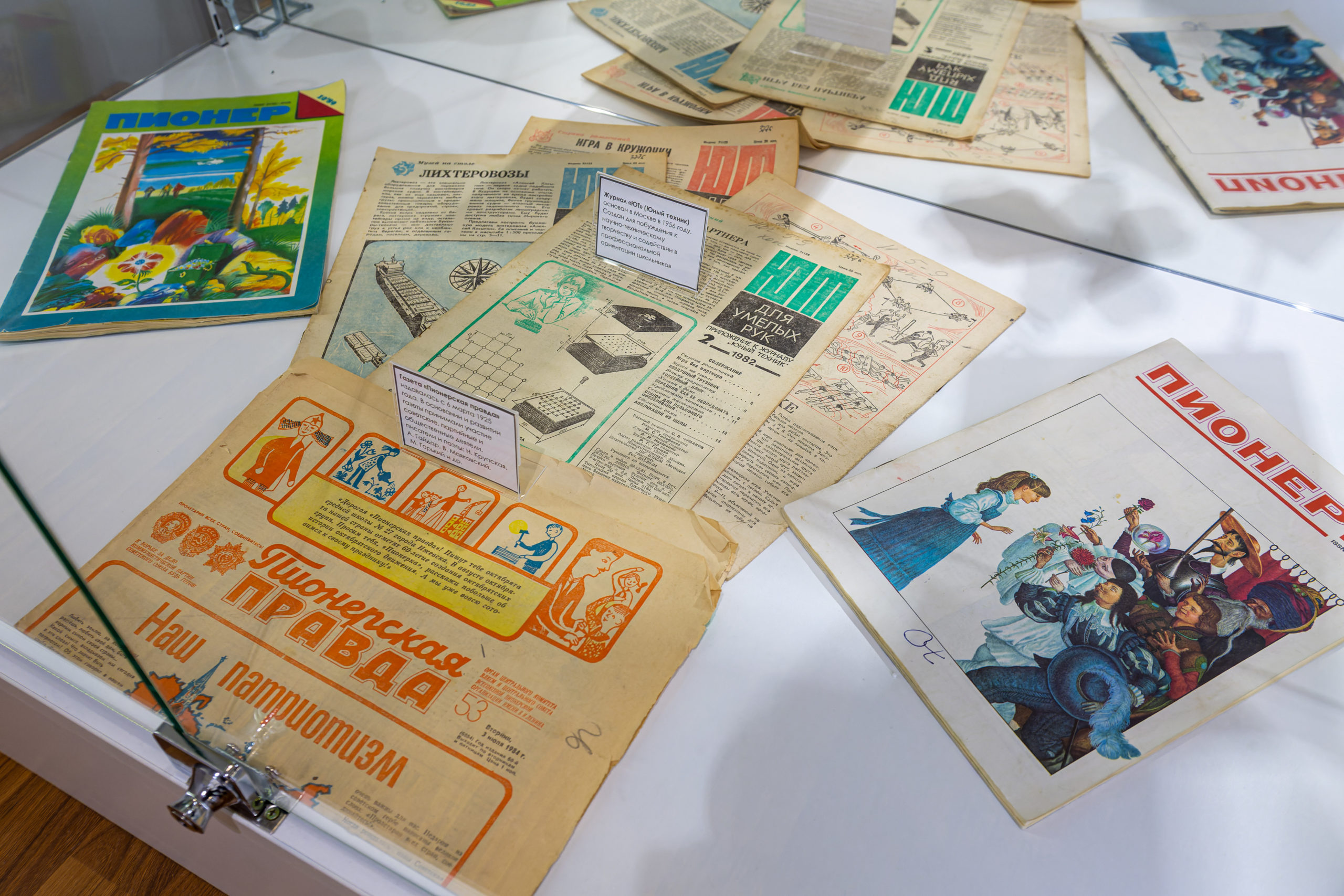 История любит повторяться: россияне спорят о "новом СССР" после введения санкций