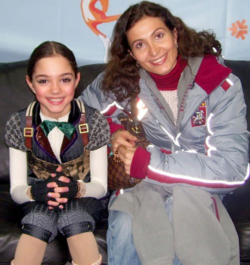 - Выгоняла Женю с катка, а она возвращалась с другой стороны, - рассказывала Тутберидзе