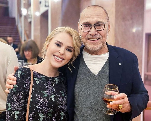 «Счастливого