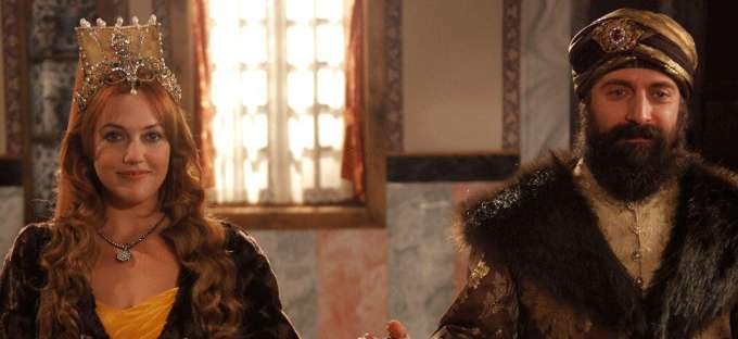 Игра в горячо-холодно: история любви Хюррем и султана Сулеймана из «Великолепного века»