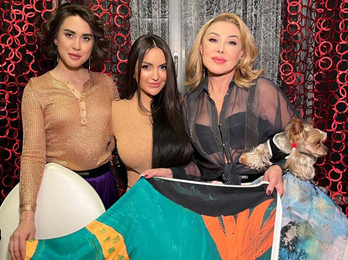 «Трудимся по ночам»: дочь Успенской потеряла покой