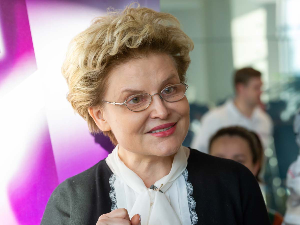 Елена Малышева Найдено объяснение странностям Елены Малышевой: дело во внушении