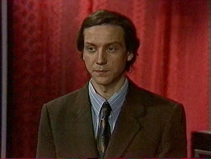 "Я живу на подачки": лишившийся квартиры актер Владимир Изотов рассказал о своей тяжелой судьбе