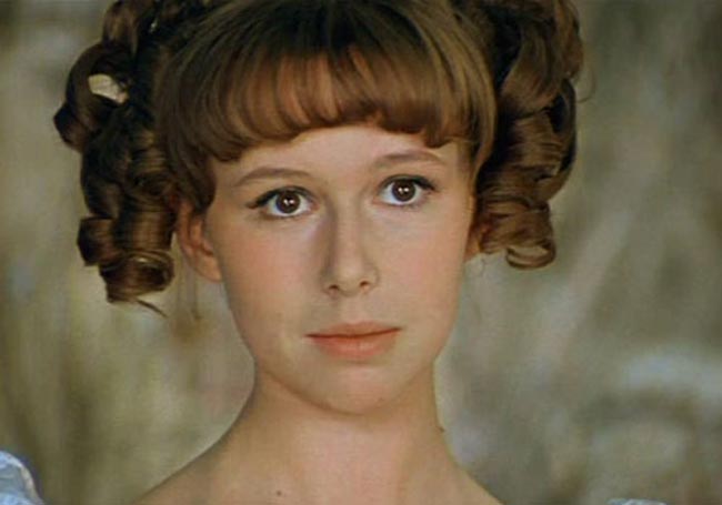 Евгения Симонова в фильме «Обыкновенное чудо»