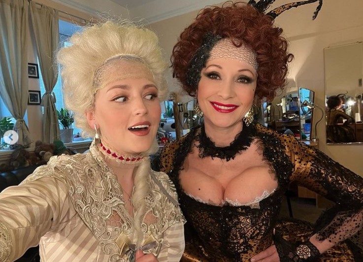 "Импланты не очень": Кабо показала приплюснутую грудь