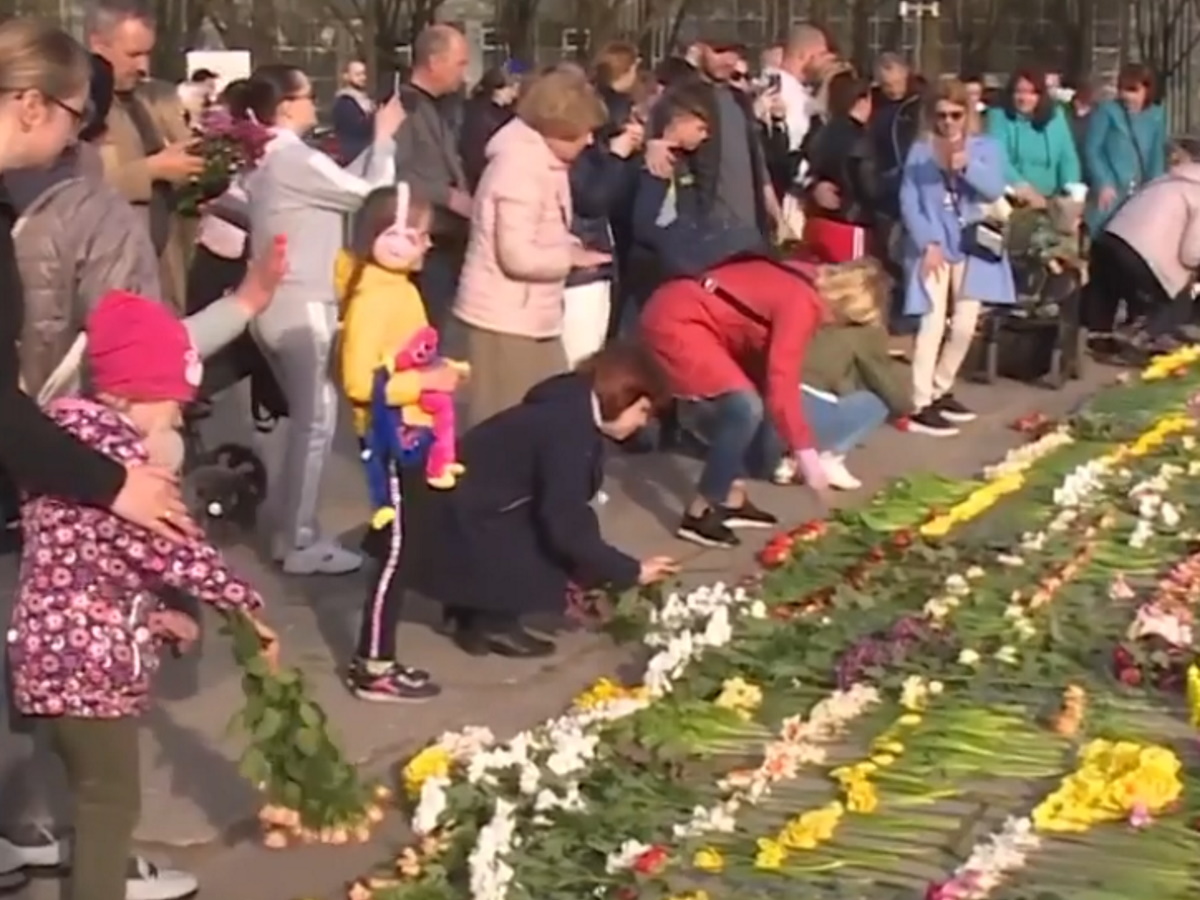 «Ничего святого»: россияне в шоке от решения снести памятник Освободителям Риги