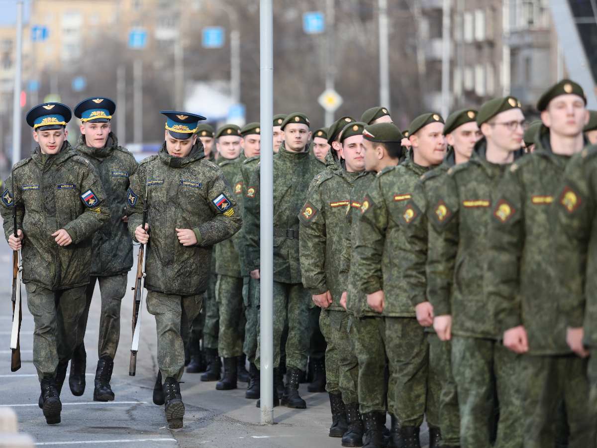Всеобщая мобилизация в России: будет ли призыв и кого заберут в армию