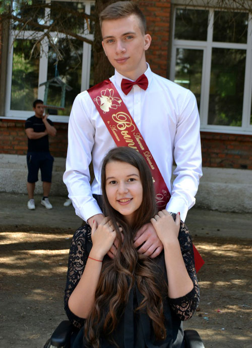 Обычная одежда для необычных людей: школьница из Тульской области готова совершить прорыв в мире «особой» моды