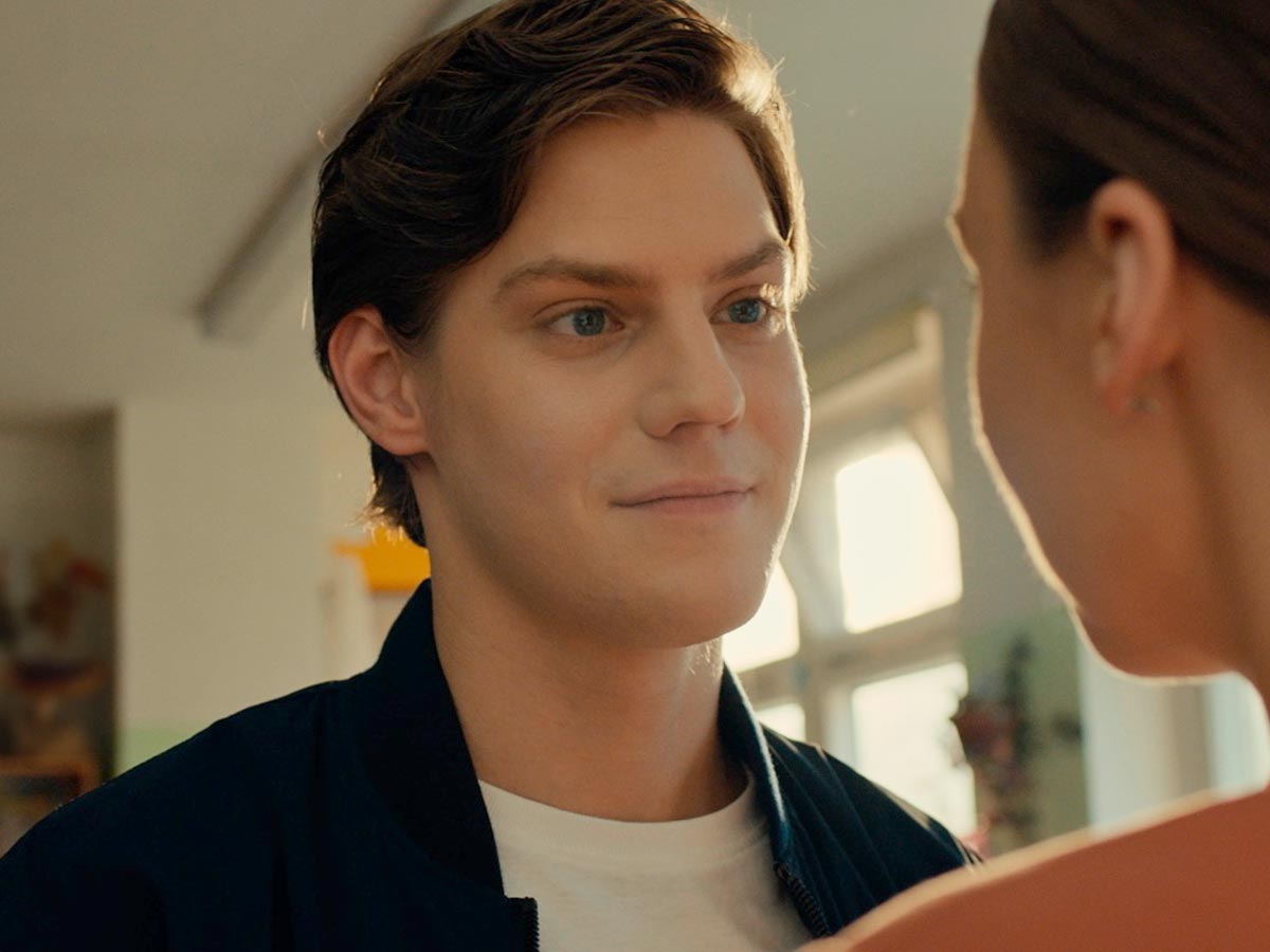 Павел-Табаков