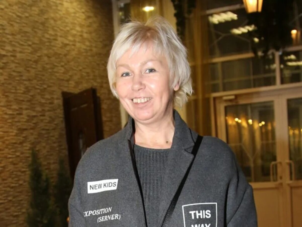 Облизал и укусил: молодой муж ведущей Стриж набросился на собаку