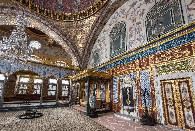 Величественный дворец Топкапы и мечеть Сулеймание: как сейчас выглядят достопримечательности из «Великолепного века»