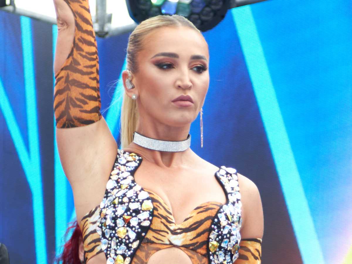 Сексолог объяснила любовь Бузовой к большим пенисам: Это как выкрик, как боль, которая внутри"