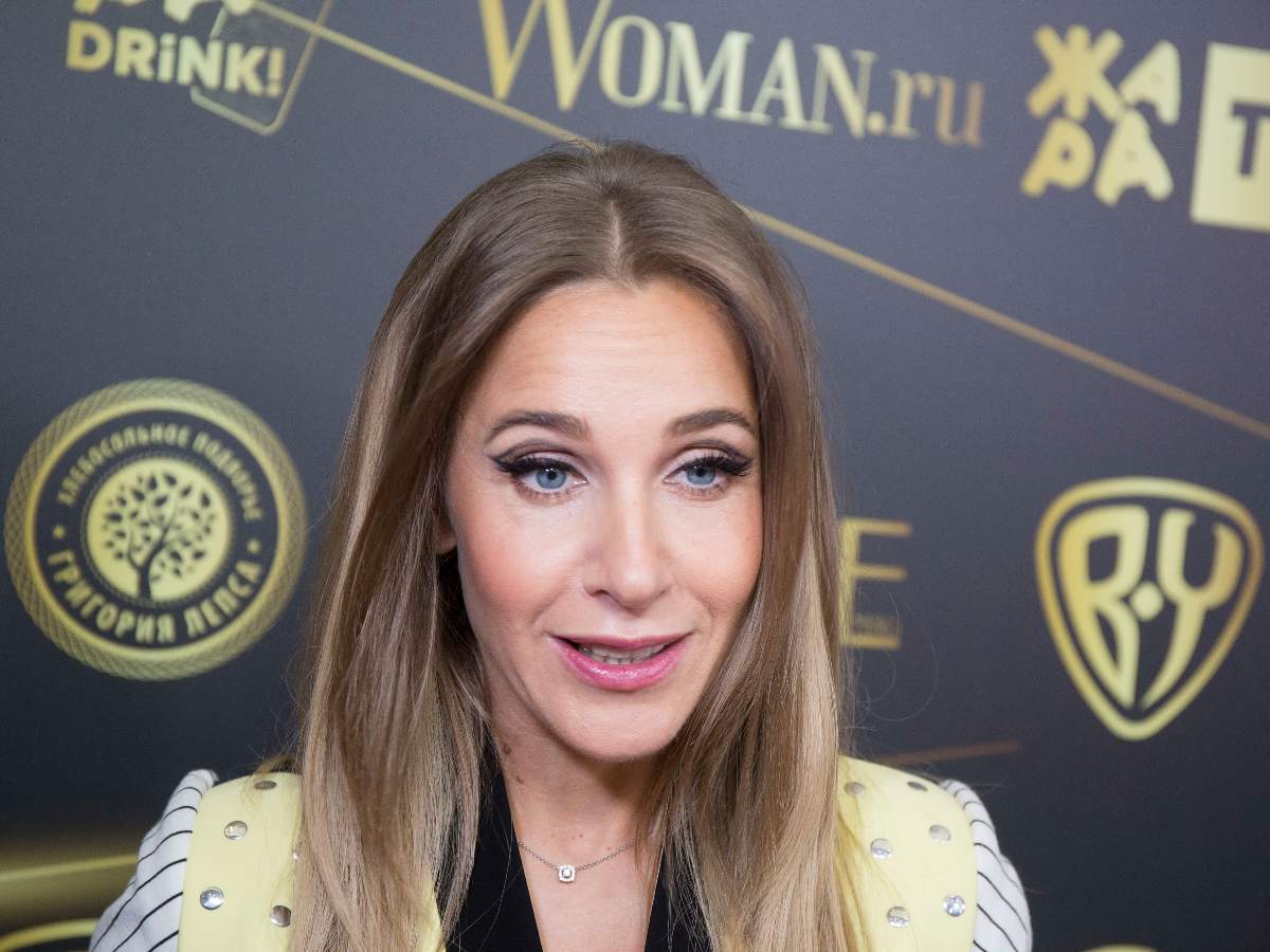 «Люблю всем сердцем и готова на любые подвиги»: Ковальчук предъявила красавца на фоне слухов о разводе