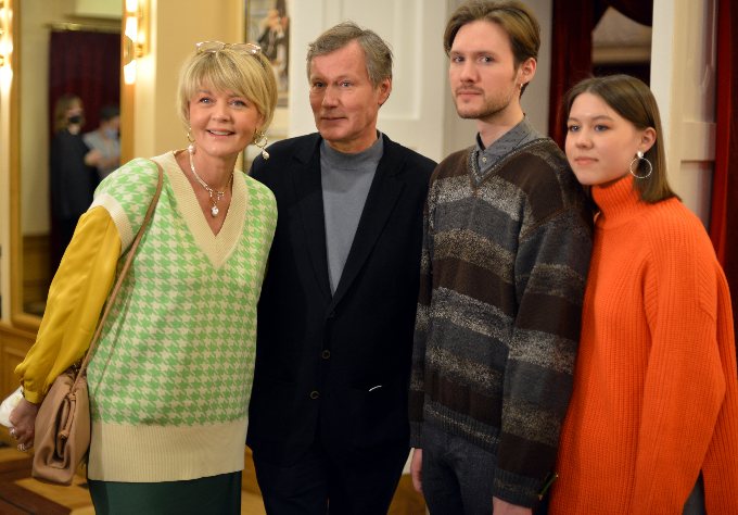 «Этот год жизни был, пожалуй, одним из самых сложных»: Меньшова выступила с тяжелым признанием в важный день