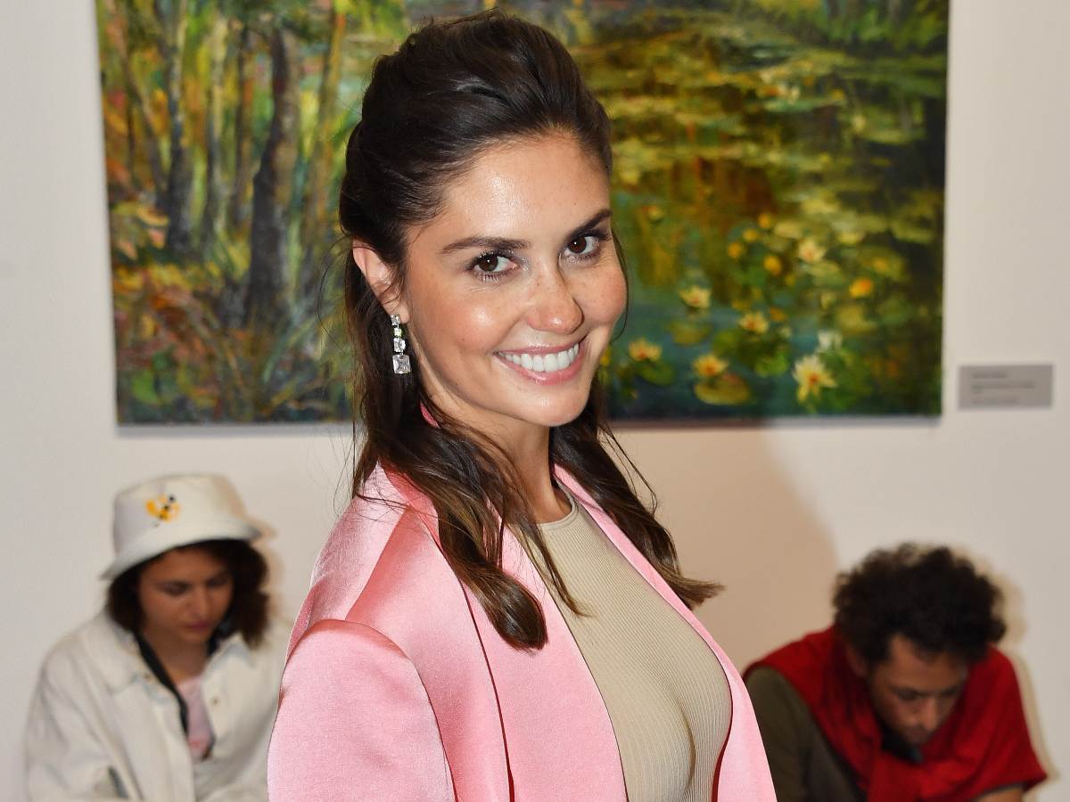 «Реальность»: радостная Муцениеце предъявила округлившийся живот