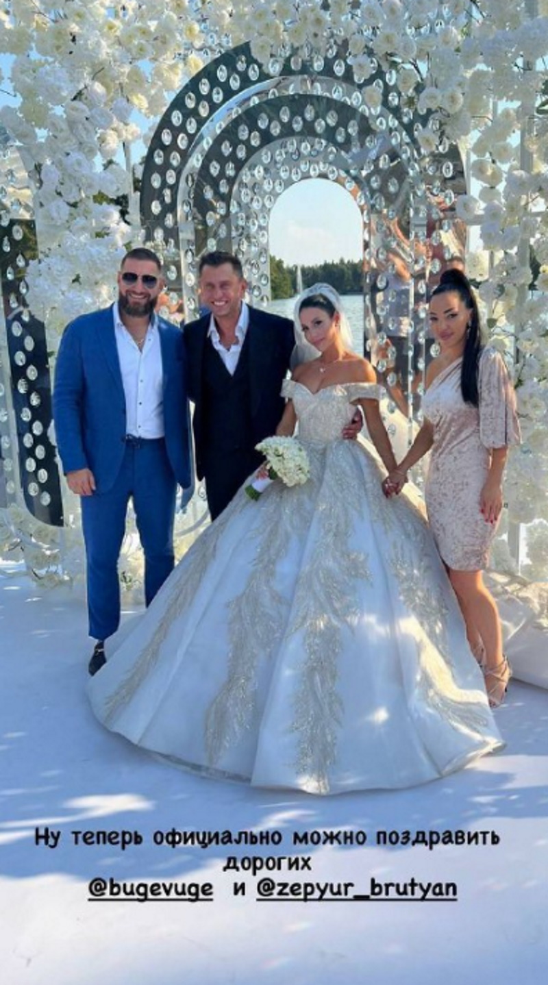 Теперь официально: первые фотографии роскошной свадьбы Павла Прилучного и Зепюр БрутянALMPW8AT9
