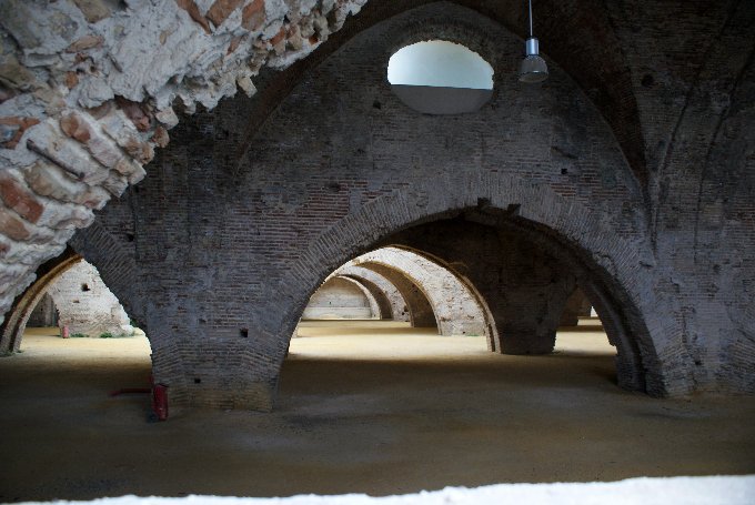 Величественные стены Королевской гавани и завораживающие виды владений Старков: где на самом деле снимали «Игру престолов»