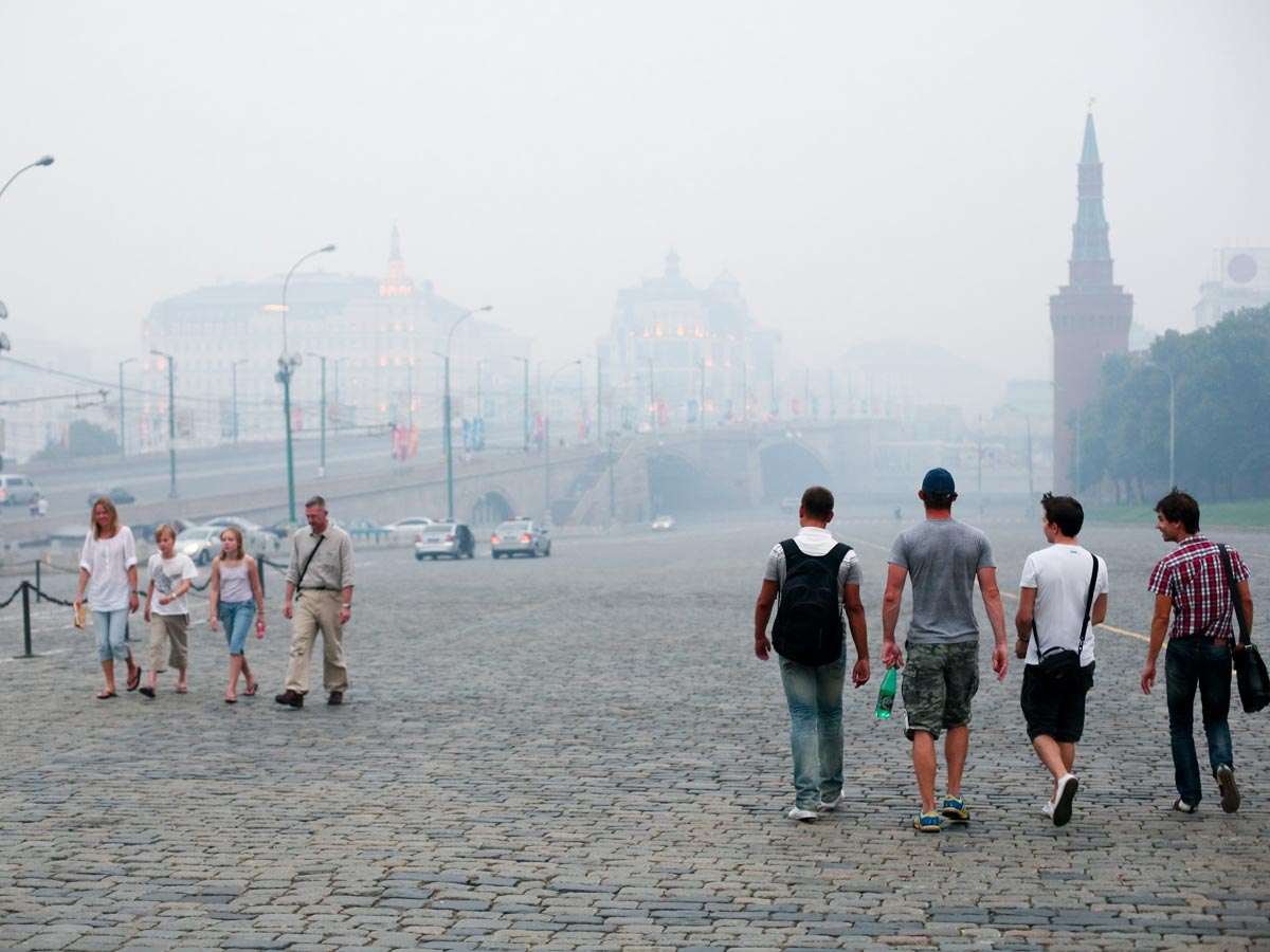 Смог в москве в каком году. Смог в Москве 2022. Смог в Москве 2010. Москва лето 2022 смог. Смог в Москве.