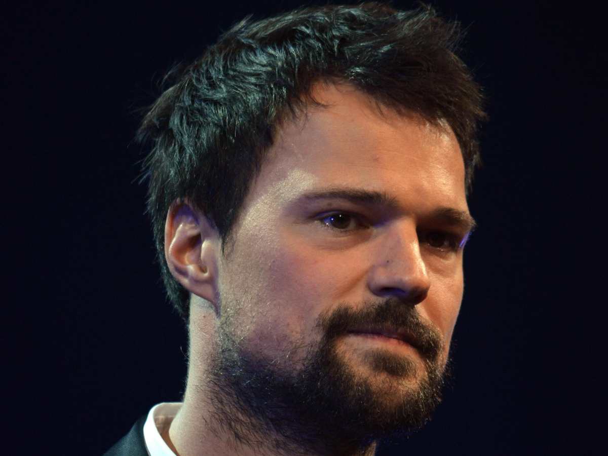 Скрывающих роман Козловского и Акиньшину застали врасплох во время совместного отпуска