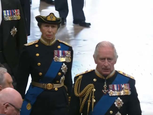 Карл III на похоронах Елизаветы II