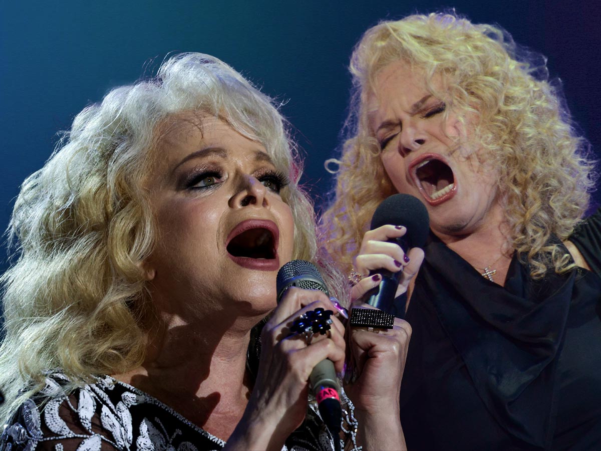 Лариса Долина