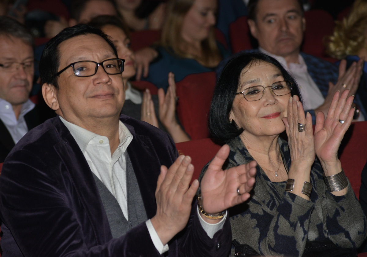 Сначала орал, а затем умолял: история мятежной любви Андрея Кончаловского и Натальи Аринбасаровой была похожа на мыльную оперу