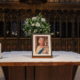 Скандал перед похоронами: на сына Елизаветы II набросились возле гроба