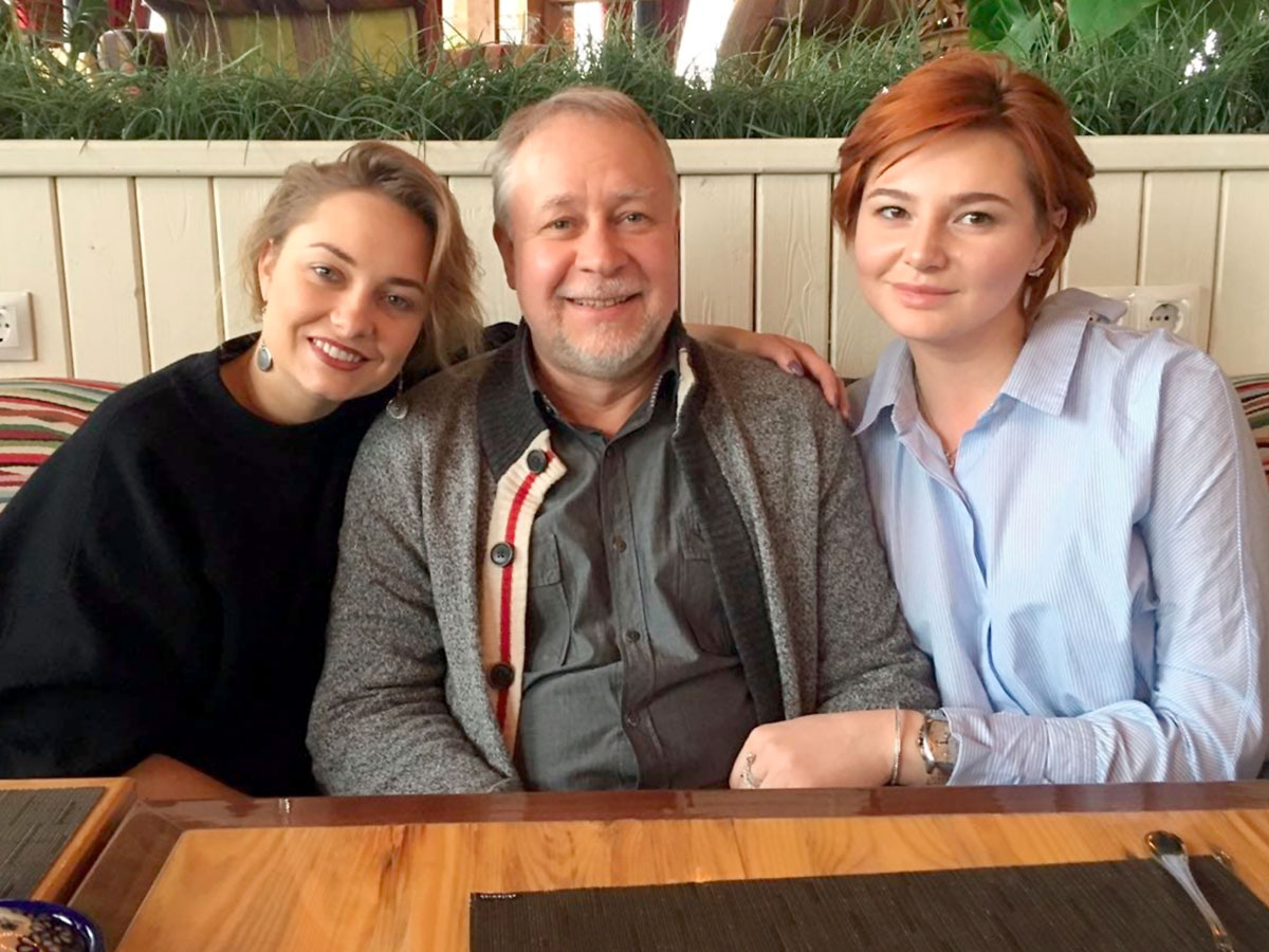 «Бухгалтер» из клипа «Комбинации»: Смотрины косым взглядом у Михалкова я не прошел