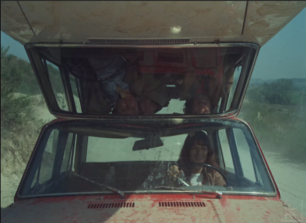 Холодный прием в Риме, забастовка режиссера и гнилые костюмы: как Рязанов снимал «Невероятные приключения итальянцев в России»