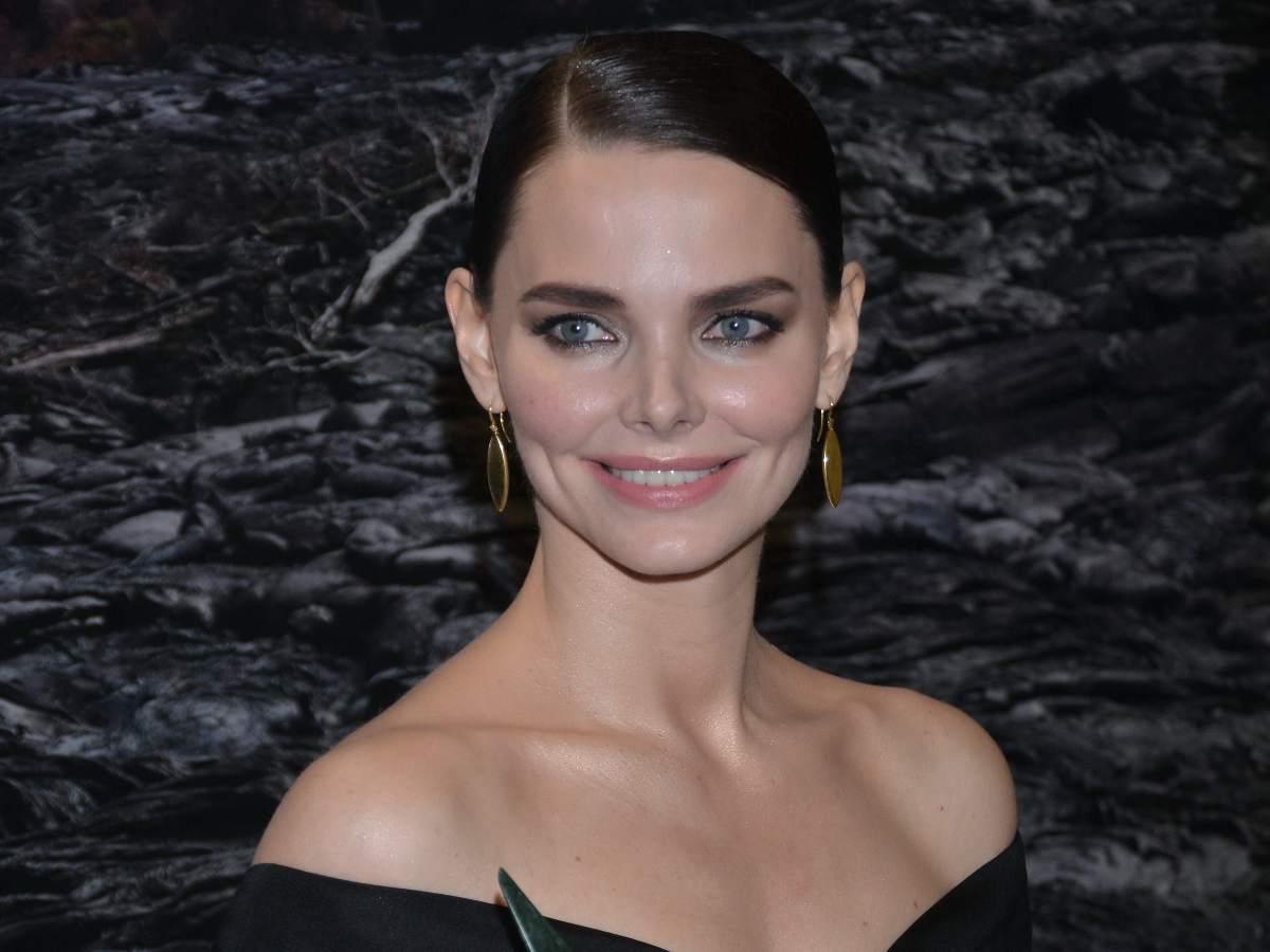 Седые волосы и располневшее лицо: что случилось с внешностью красавицы Боярской