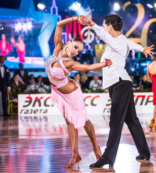 Михаил-Попов-и-Анастасия-Дубровская,-фото-Алексей-Исмагилов-2-(2)