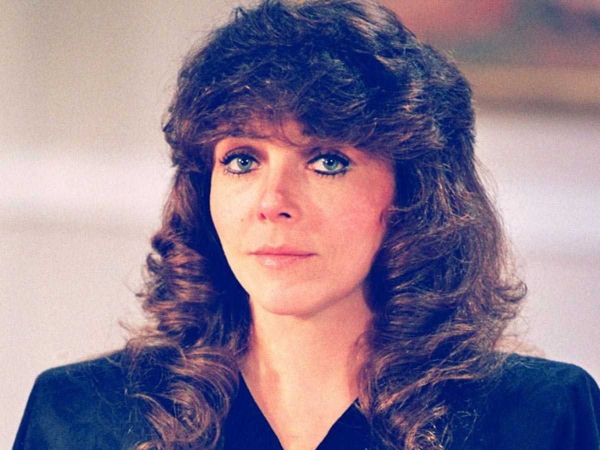 Стала певицей, перекроила лицо и удивила Netflix: нескучная жизнь звезды сериала «Богатые тоже плачут» Вероники Кастро