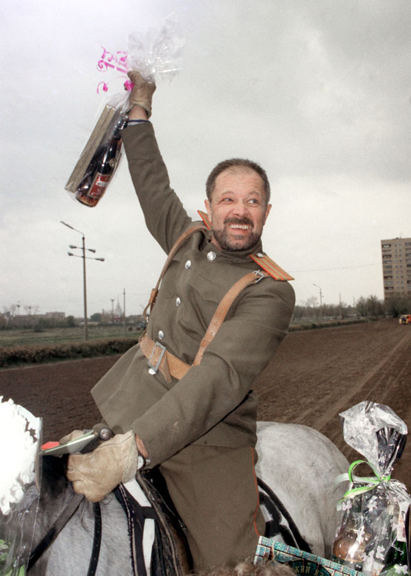 Роль императора Николая II Ростоцкий сыграл аж в семи фильмах