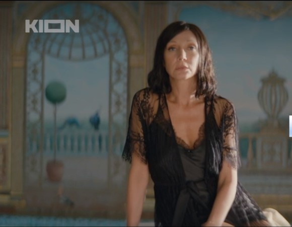 В постели с молодым красавцем: в Сеть попали горячие кадры с Орбакайте