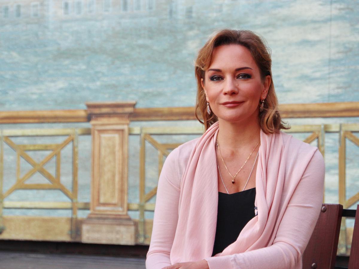 «Я должна делать то, то и то»: живущая с молодым возлюбленным Буланова взорвалась из-за неожиданной новости