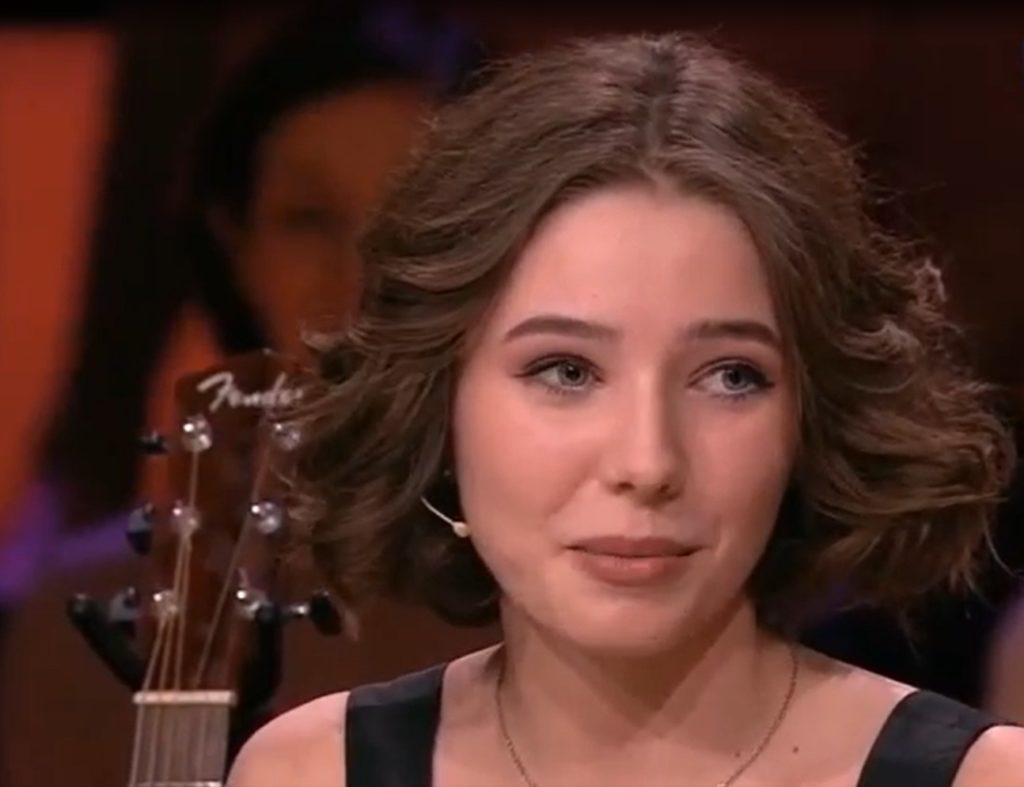 Рождение звезды: дочь Юлии Началовой спела в эфире «России 1» 