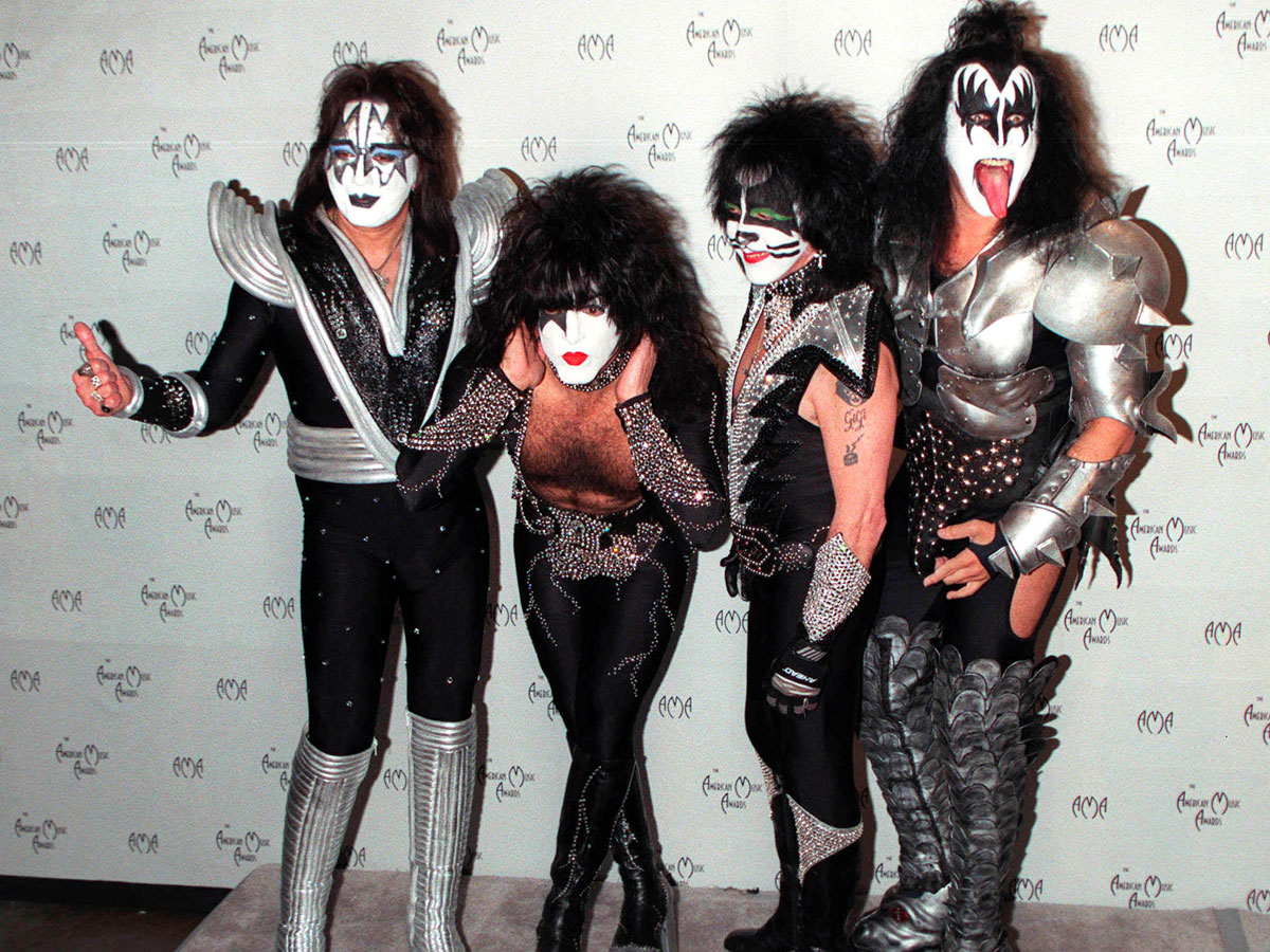 Прощальный поцелуй группы Kiss