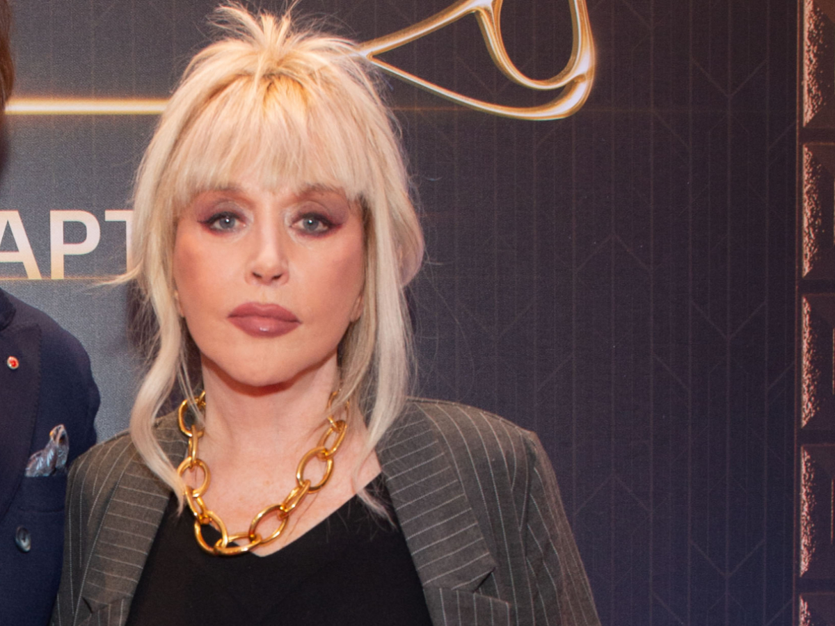 «Раньше ее в одно место целовали»: близкий друг рассказал о паникующей в Израиле Пугачевой