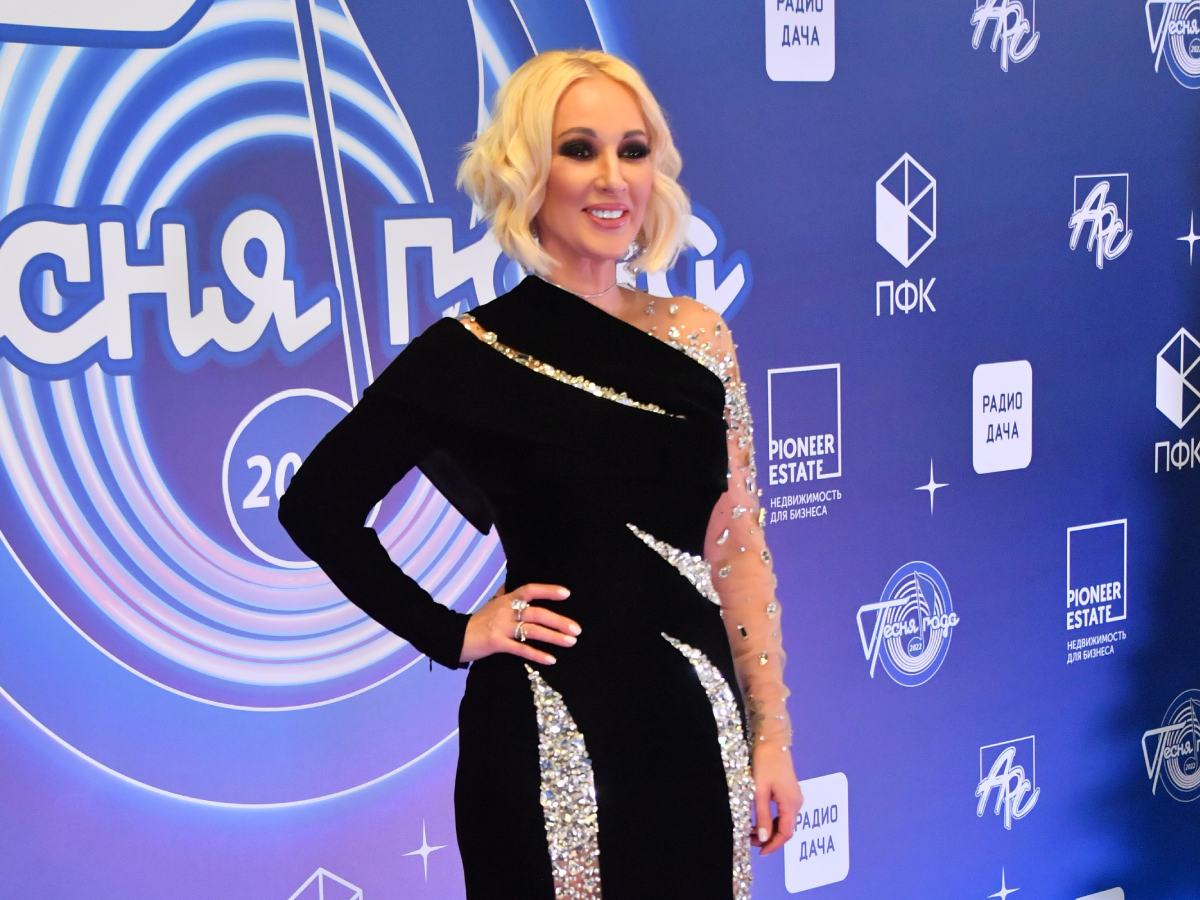 После расставания с мужем Кудрявцеву сняли в объятиях женатого артиста-пенсионера