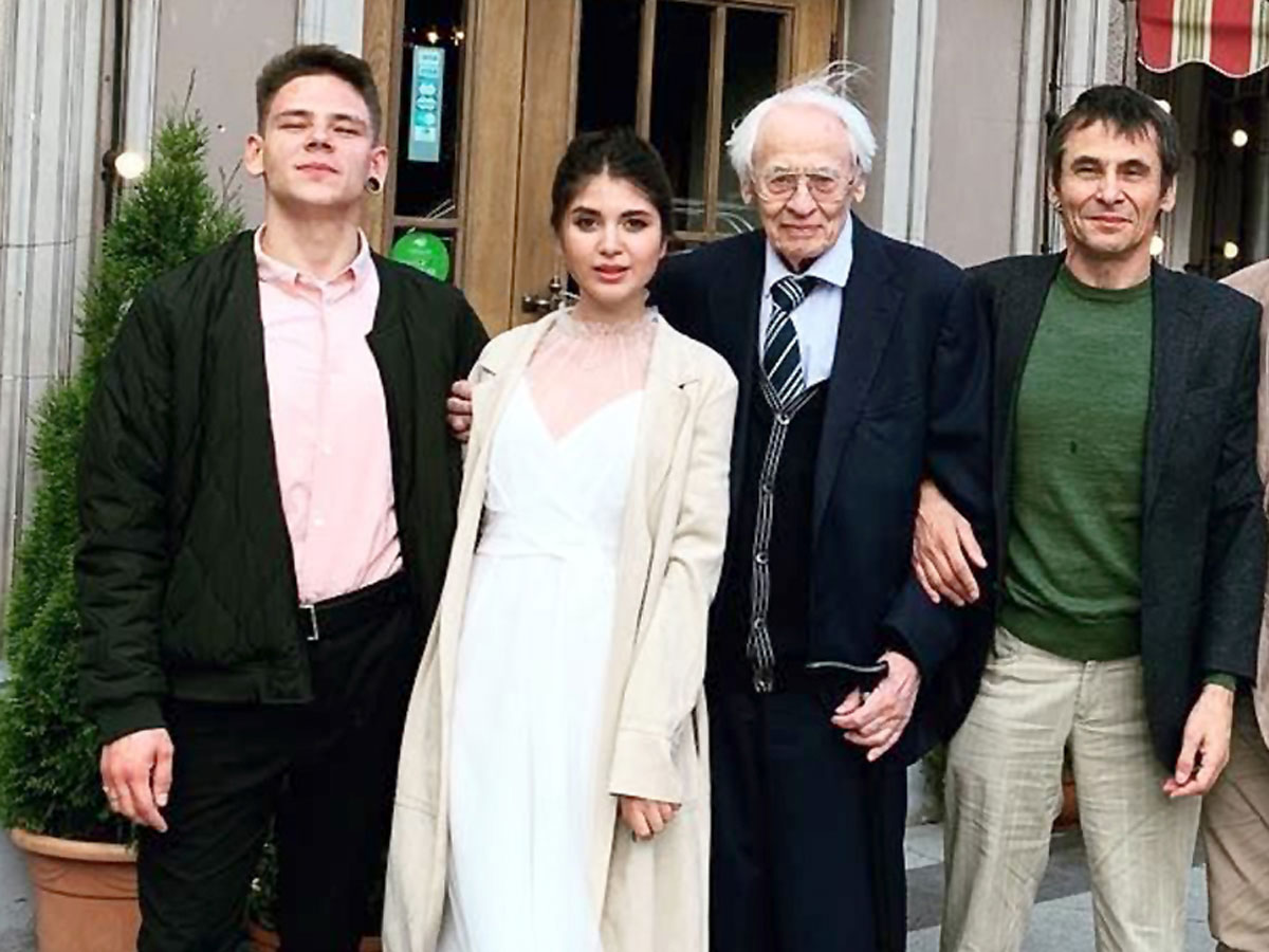 Внук-сценарист Эльзы Леждей и Владимира Наумова ушел от разбитной жены