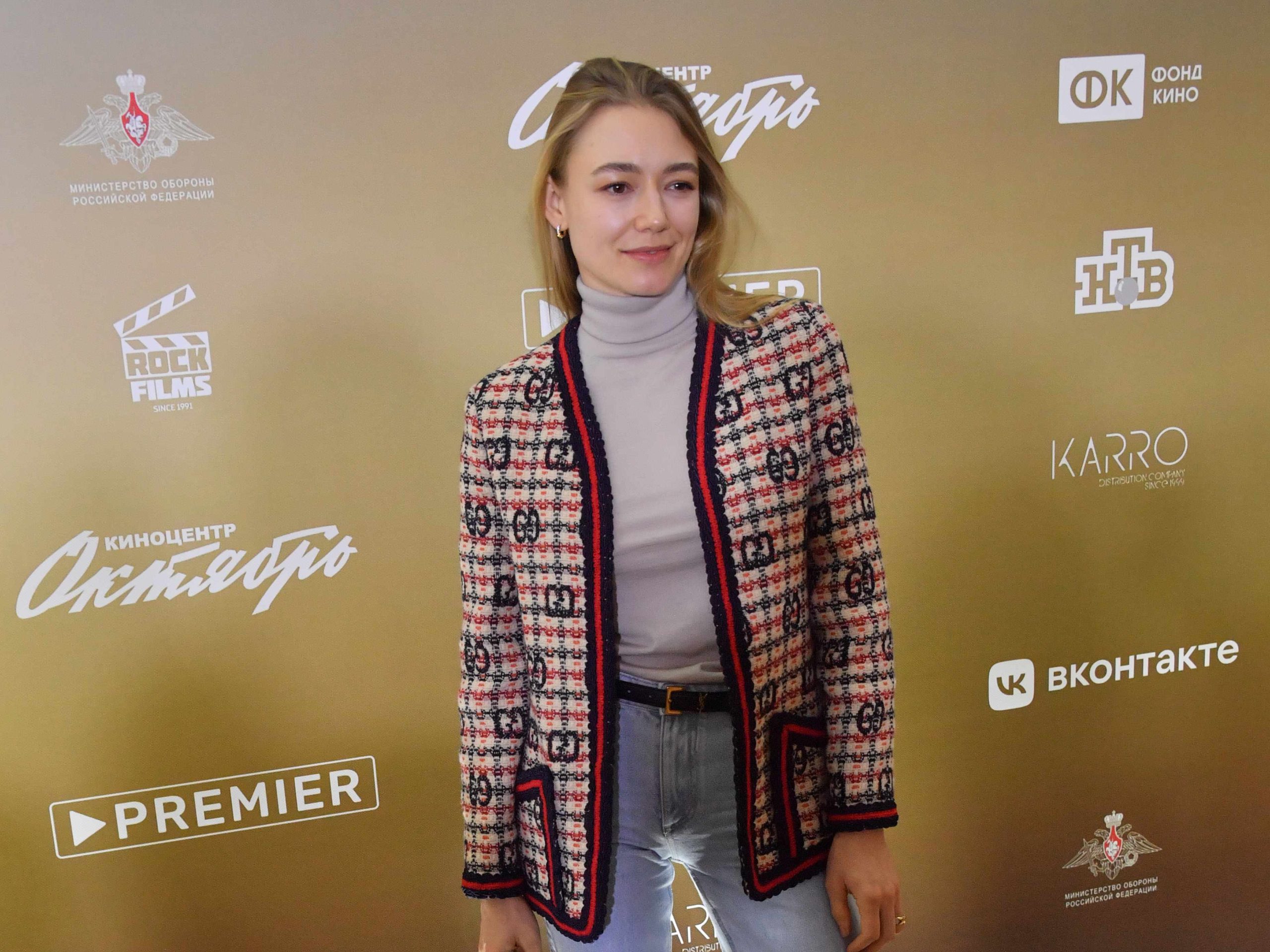 «По-семейному»: Акиньшина и Козловский вместе вышли в свет