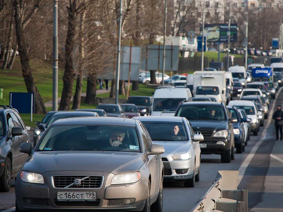 В России с марта позволят бесплатно проезжать по платным дорогам: кого коснутся льготы