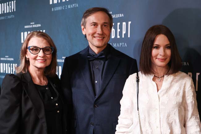 Стройная и сияющая: как выглядит звезда фильма «Табор уходит в небо» Светлана Тома в 75 лет