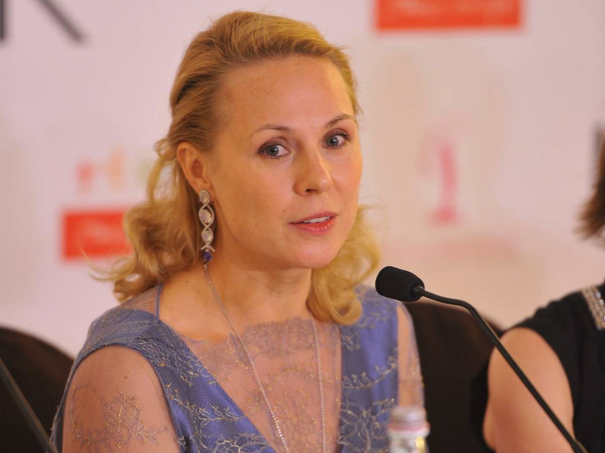 Дина Корзун