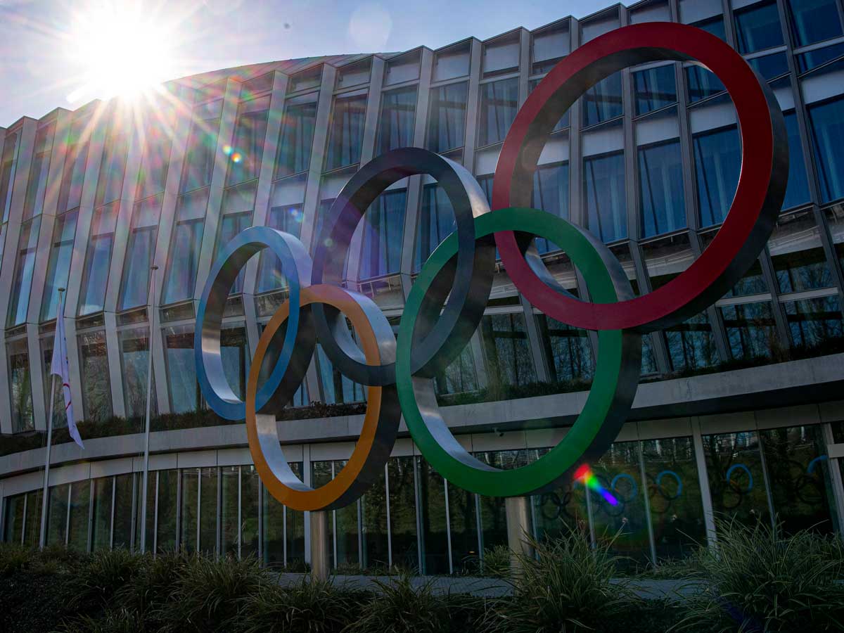 Теперь официально: МОК допустит российских спортсменов к международным соревнованиям